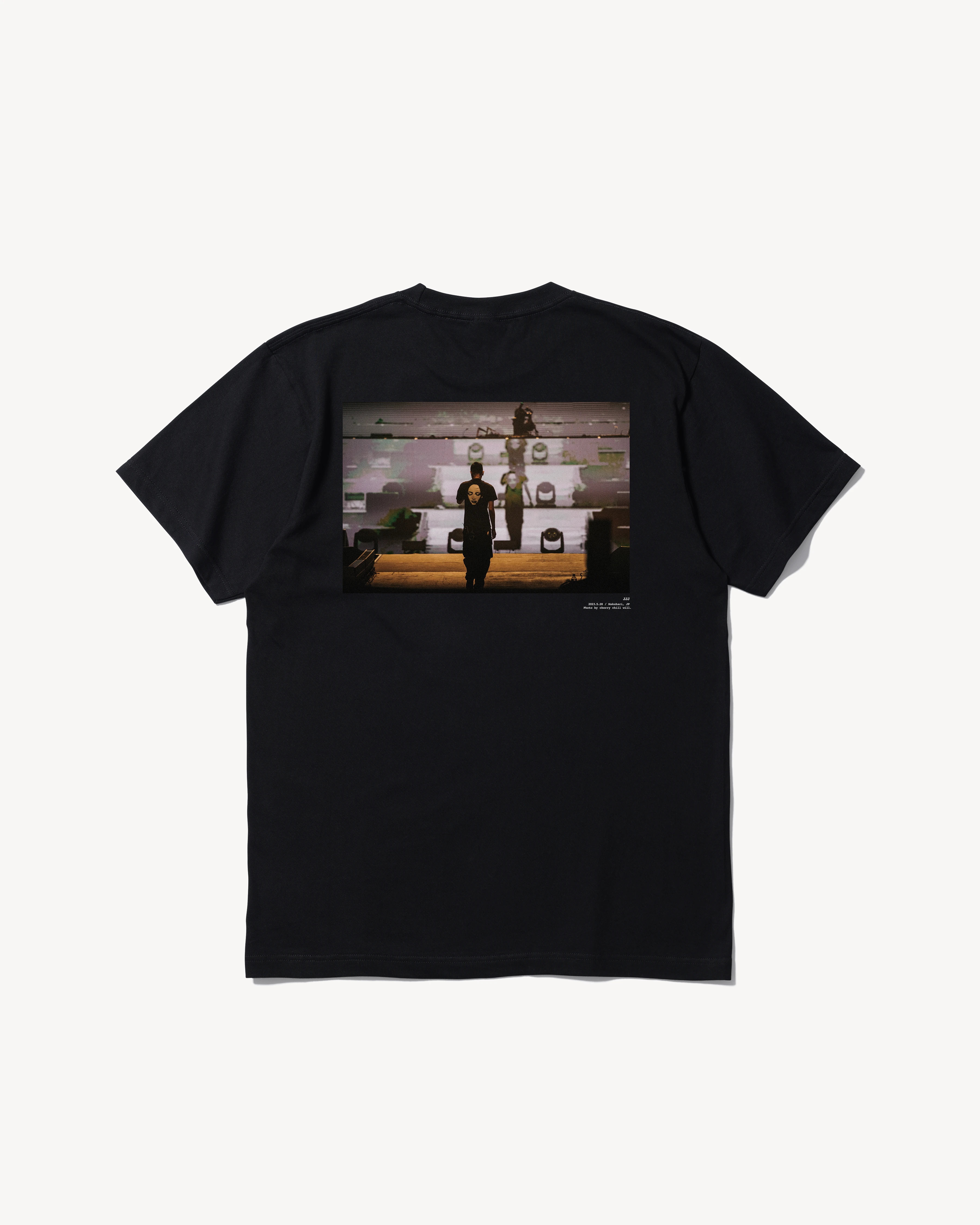 ミュージシャン JJJ photo Tee pop yours BLK L flashbacks 190A3541_JJJ.webp?v=1747655938